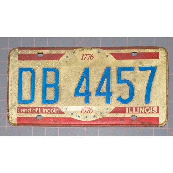 Vintage 1976 Illinois License Plate DB 4457 Bicentennial - Picture 4 of 9